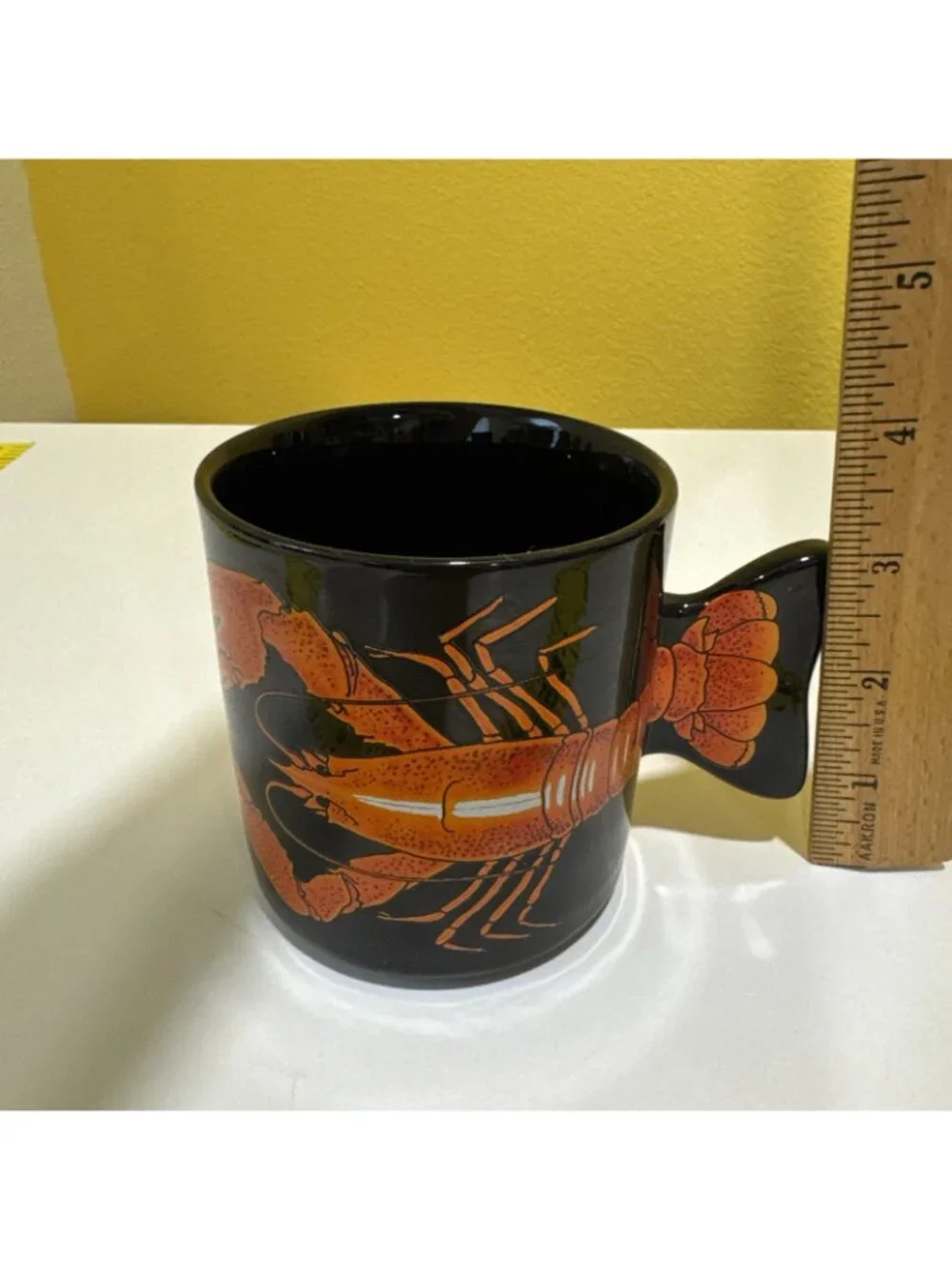 Salamander Graphix Stoneware Coffee Mug Lobster Tail Handle Black Orange 11 oz
